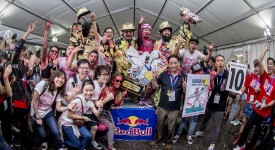 "Red Bull Flugtag飛行日 2014" -- 逾四萬人齊聚香港中環見證人類飛行極限