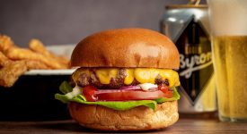 英國知名漢堡連鎖品牌Byron 啟用新LOGO