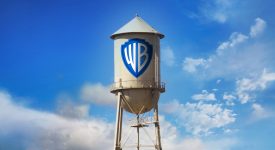 為迎接100歲生日，華納兄弟（Warner Bros）啟用新LOGO 2