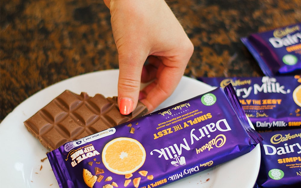 吉百利 Cadbury 新LOGO設計:50年首次品牌視覺升級的3大改變 | 品牌癮-法博思品牌顧問