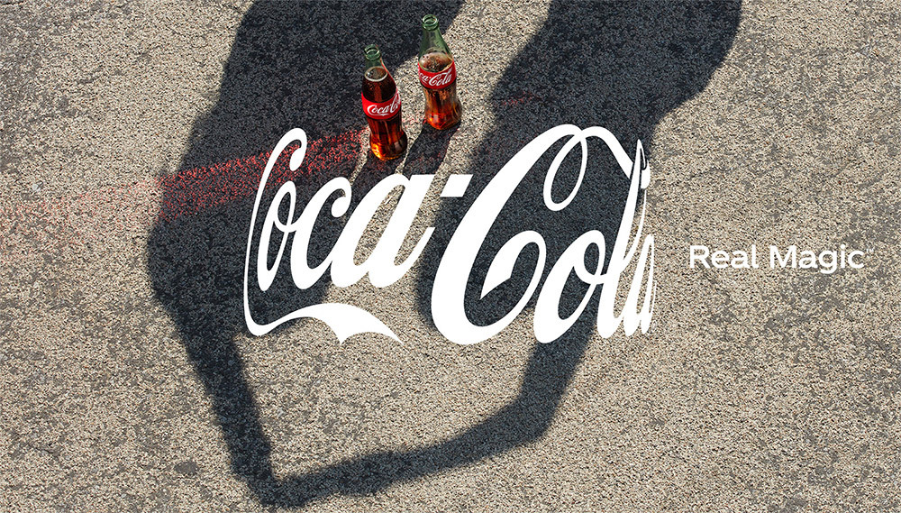 作為更新品牌理念的一部分，可口可樂推出新的「擁抱」標誌 11