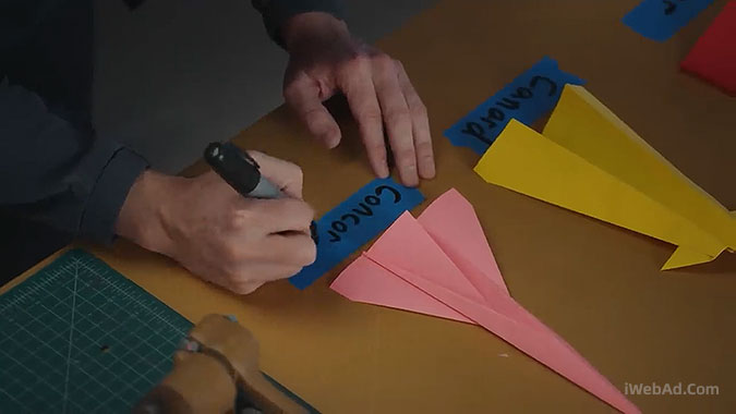 GoogleAI計畫Gemini邀請知名網紅Mark Rober打造紙飛機. 2